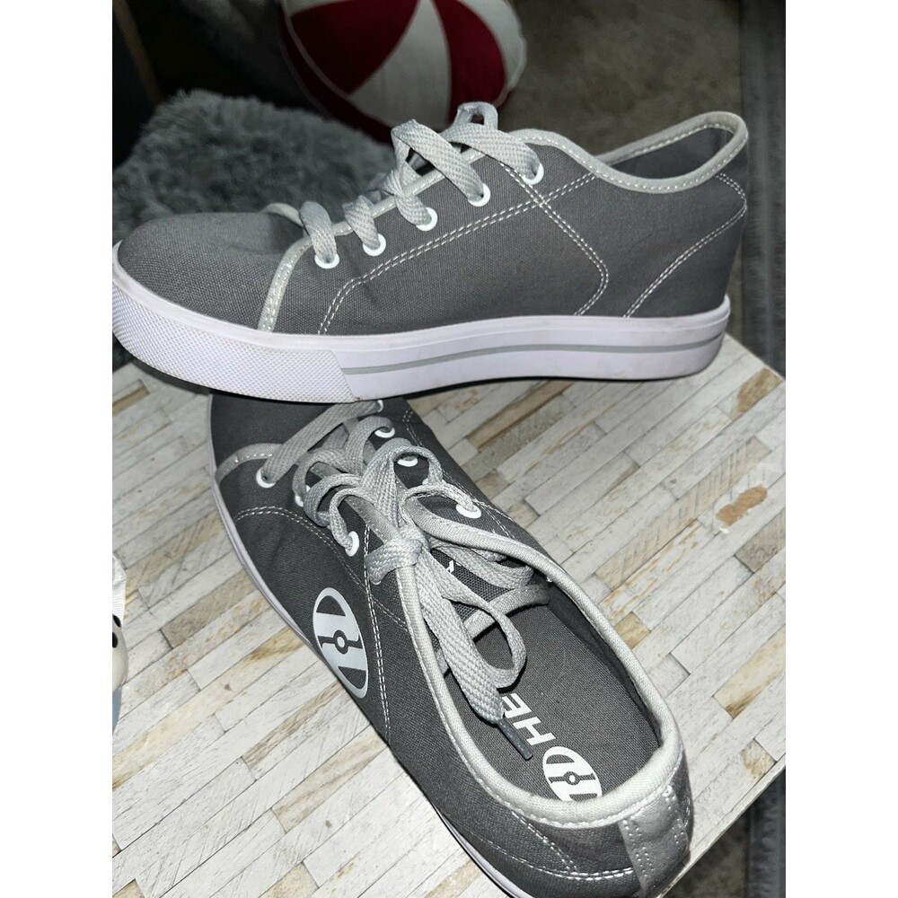 Rare- Gray/White HES1045S Heelys EUC Skate Shoes Canvas Low Top Skater Tennis